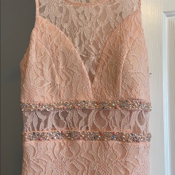 Dress - Picture 2 of 4